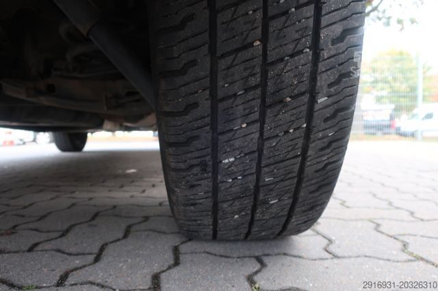 Mikroautobuss FORD Transit 1. Hand / Rampe / 9 Sitzer / FN: 46