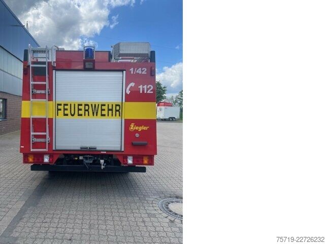 Furgoneta Mercedes-Benz 814 4x2 Feuerwehr Ziegler LF 8/6
