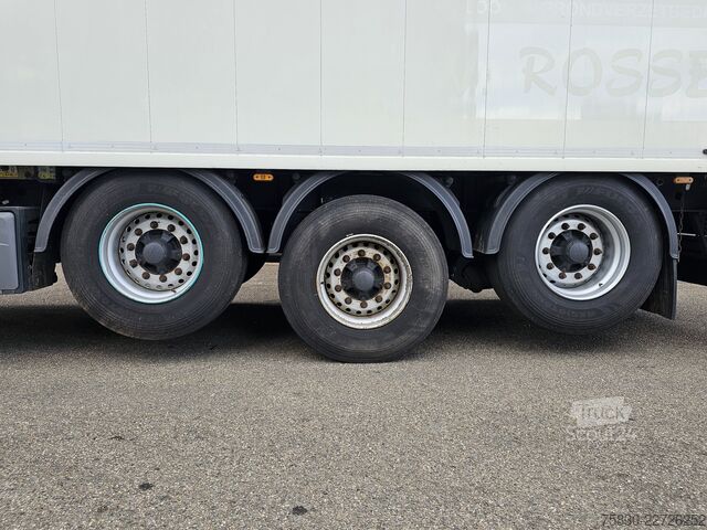 Piano mobile knapen K200 KT01 / 60 m3 / 2 x LIFT AXLE