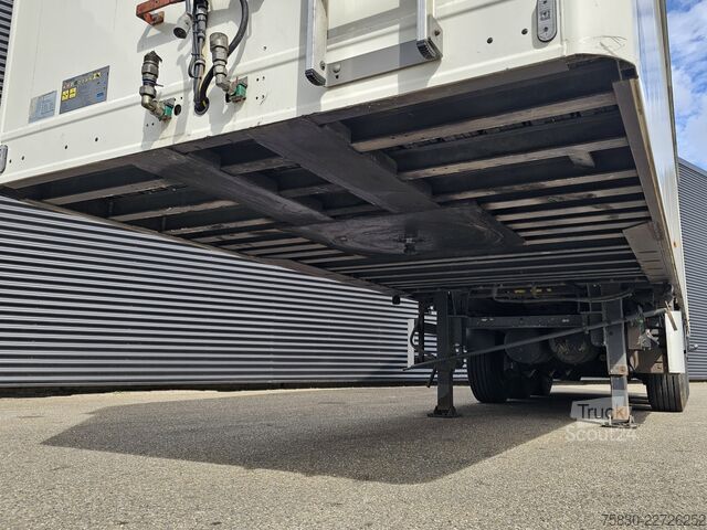 Piano mobile knapen K200 KT01 / 60 m3 / 2 x LIFT AXLE