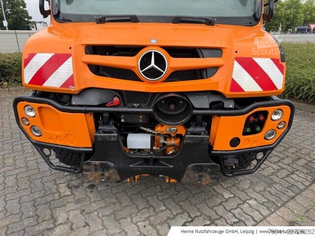 Altro Mercedes-Benz Unimog U 318
