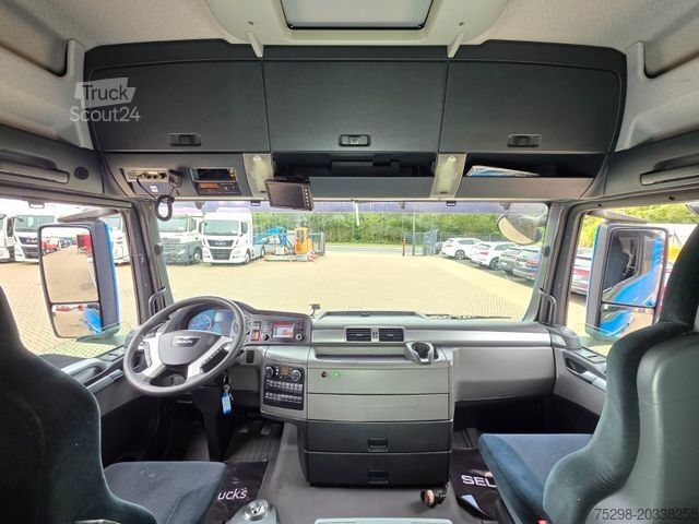 Кран-манипулятор на шасси грузовика MAN TGX 24.440 6X2-2 LL-U / Intarder / HMF / Fernb.