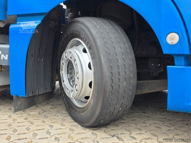 Кран-манипулятор на шасси грузовика MAN TGX 24.440 6X2-2 LL-U / Intarder / HMF / Fernb.