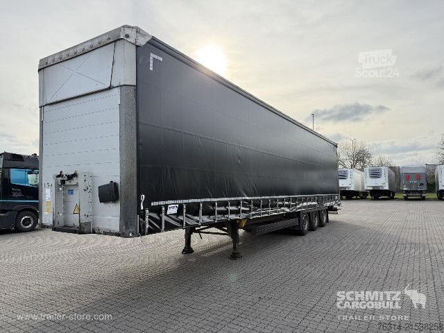 Semirimorchio con telone Schmitz Cargobull Curtainsider Mega Getränke