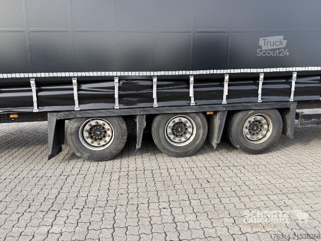 Semirimorchio con telone Schmitz Cargobull Curtainsider Mega Getränke