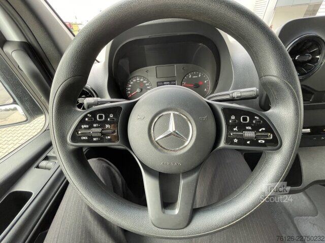 Фургон-шторник Mercedes-Benz Sprinter 319 CDI 4x4 DOKA PRITSCHE KLIMA+LED+MBUX