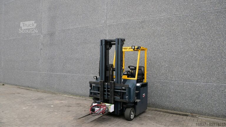 Zijlader heftruck Combilift CBE25