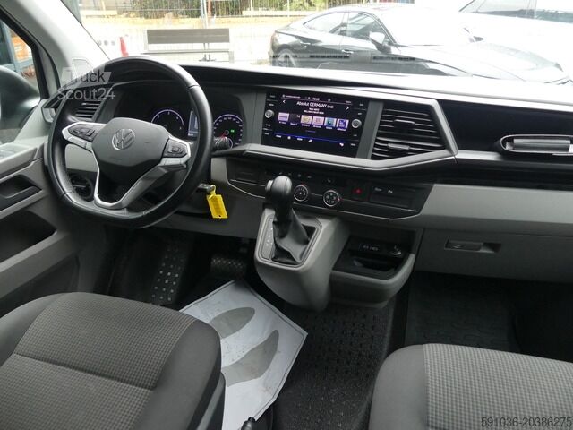 Furgon blaszak Volkswagen T6.1 Transporter 2.0 TDI Kombi 8SITZER/LED/AUTOMATIK