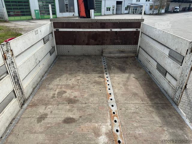 Automobilis ar plakanu platformu MERCEDES-BENZ Actros 2543 / Kran Palfinger PK 33002 + Jib