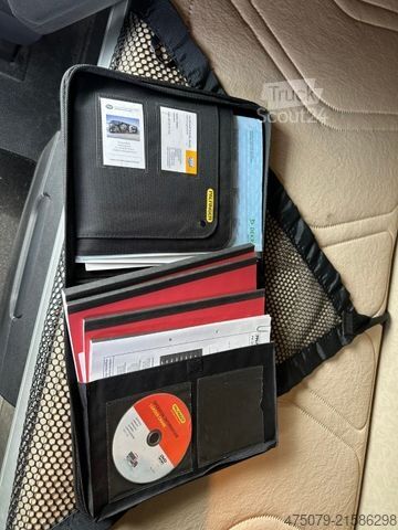 Automobilis ar plakanu platformu MERCEDES-BENZ Actros 2543 / Kran Palfinger PK 33002 + Jib