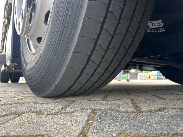 Automobilis ar plakanu platformu MERCEDES-BENZ Actros 2543 / Kran Palfinger PK 33002 + Jib