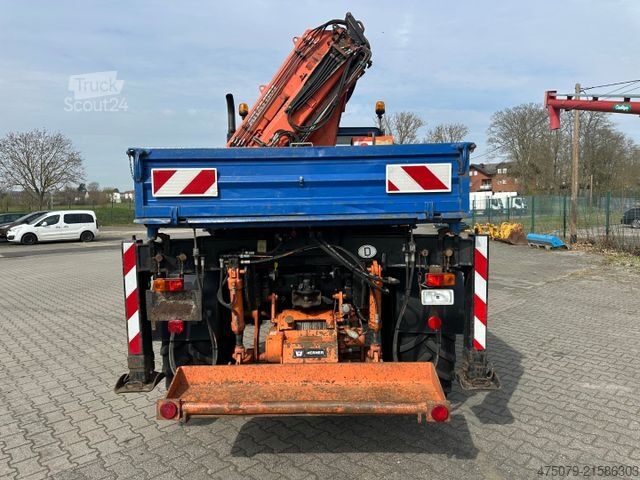 Automobilis ar plakanu platformu UNIMOG U 427 4x4 / Kran Atlas 130 / Winde