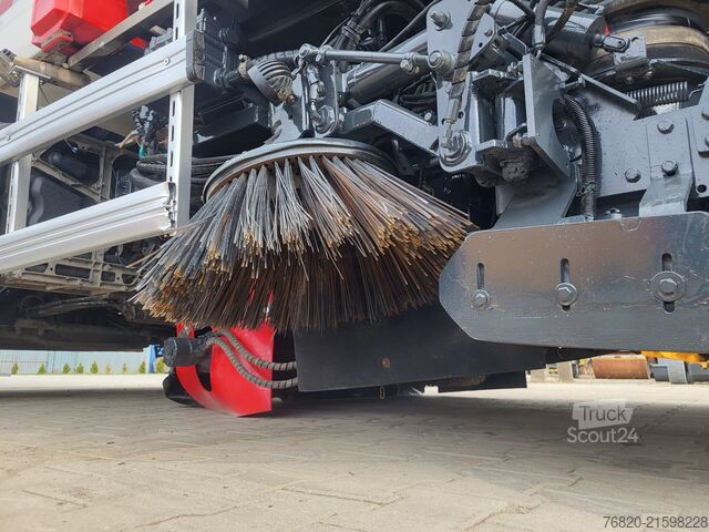 камион за метене  