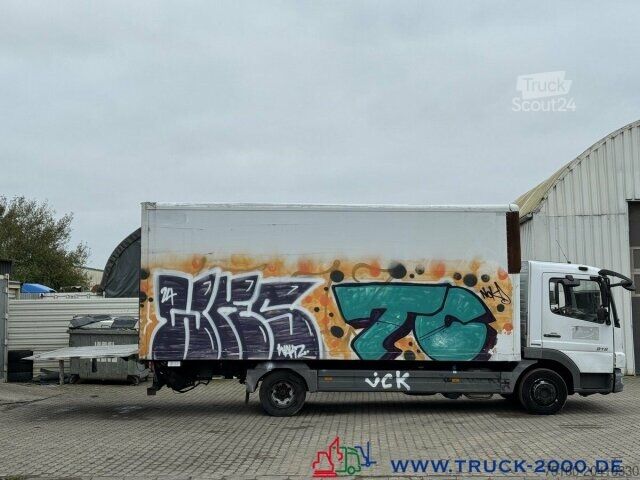 Boxvogn Mercedes-Benz Atego 816 Ladebordwand 1.000Kg 3 Sitzer