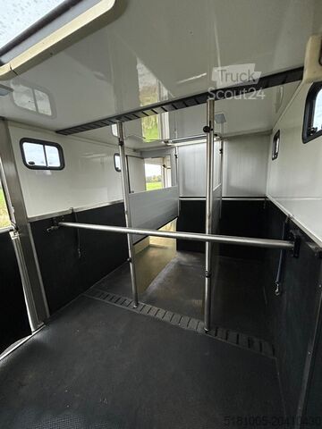 Transport de chevaux Renault Midlum Renault Midlum Kleinsman opbouw 6 paards