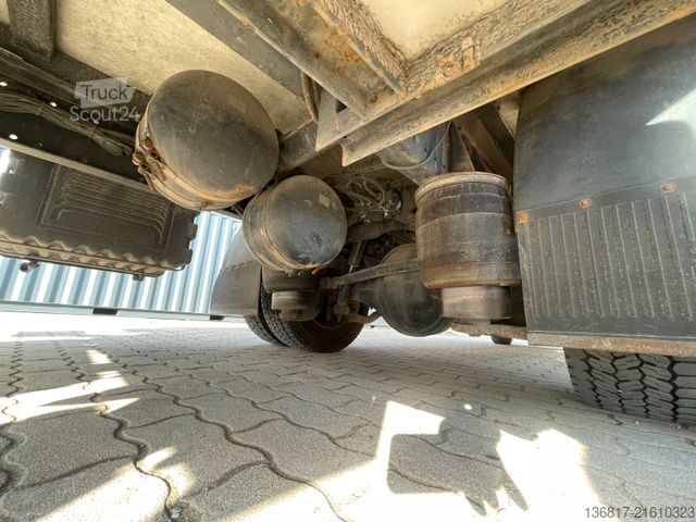 Refrigerated truck MAN TGL 12.200 4x2BL Kühlkoffer Carrier 3Kammer LBW