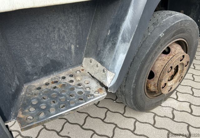 Beverage van MAN LE 8.180 BL Getränke Rollo li+re