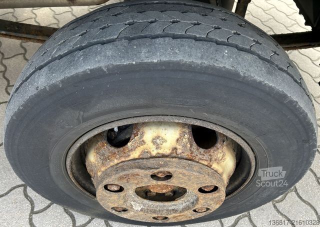 Beverage van MAN LE 8.180 BL Getränke Rollo li+re