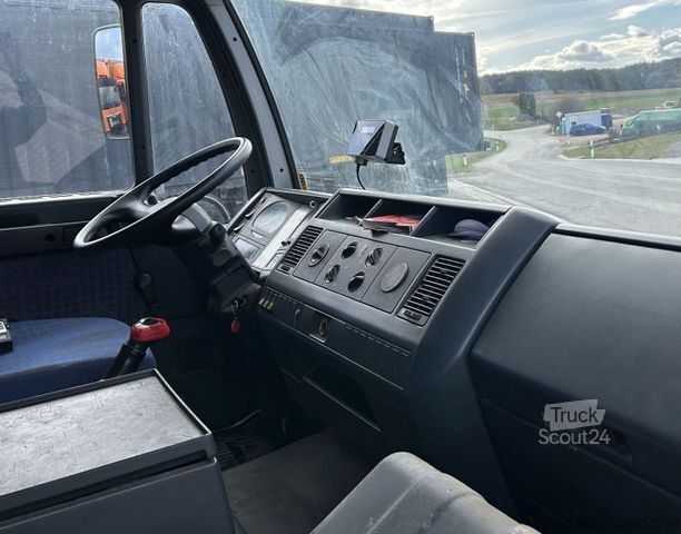 Beverage van MAN LE 8.180 BL Getränke Rollo li+re