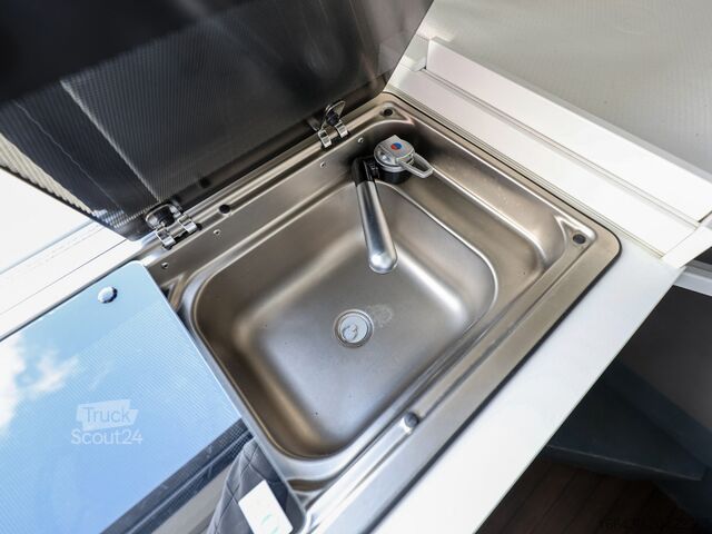 Camper VW Crafter Grand California 600 FWD AHK Kamera S