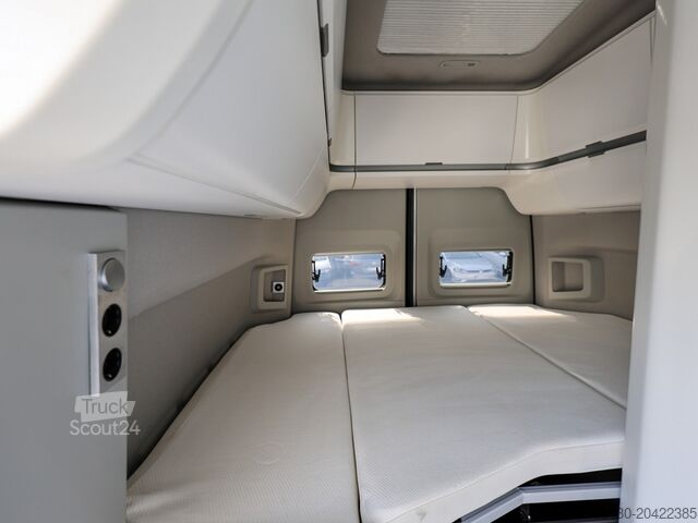 Camper VW Crafter Grand California 600 FWD AHK Kamera S