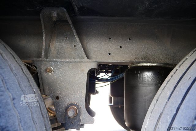 Reefer semitrailer SCHMITZ CARGOBULL SKO 24/TK SLXi300/DOPPELSTOCK /BLUMEN / BPW