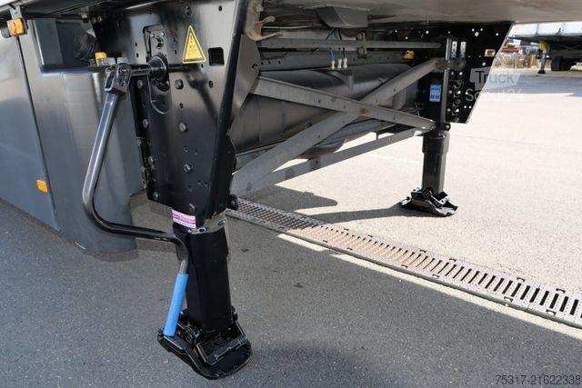 Reefer semitrailer SCHMITZ CARGOBULL SKO 24/TK SLXi300/DOPPELSTOCK /BLUMEN / BPW