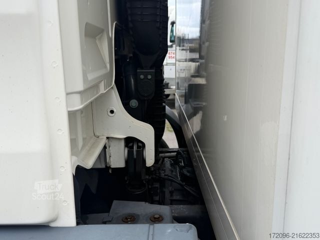 Box truck MAN TGM 18.290 LL Koffer - Palfinger - Autom. - Tüv!