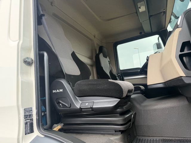 Box truck MAN TGM 18.290 LL Koffer - Palfinger - Autom. - Tüv!