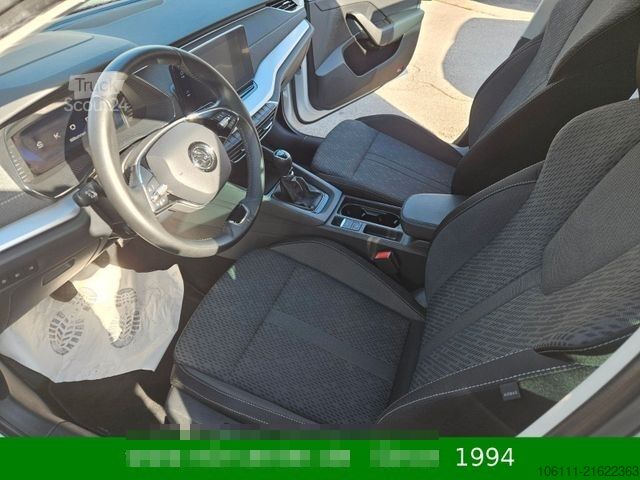 Microbuz SKODA Octavia Combi Style 2,0TDi wenkbar