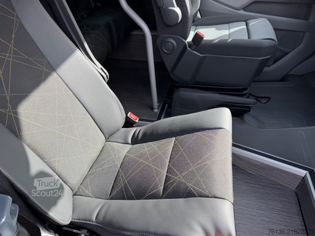 Minibus VW Crafter 21+3 Bus Automatik Klima Heizung