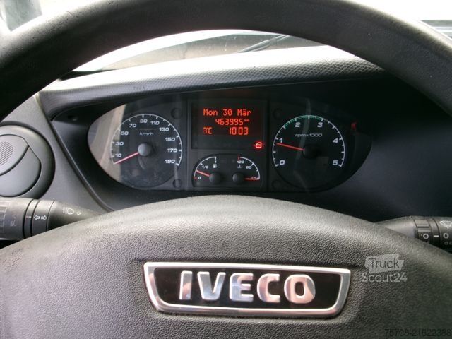 Koelwagen met geïsoleerde laadbak IVECO 70 C 17 Daily*Tiefkühl*2Verdampfer*LBW*Seitentür