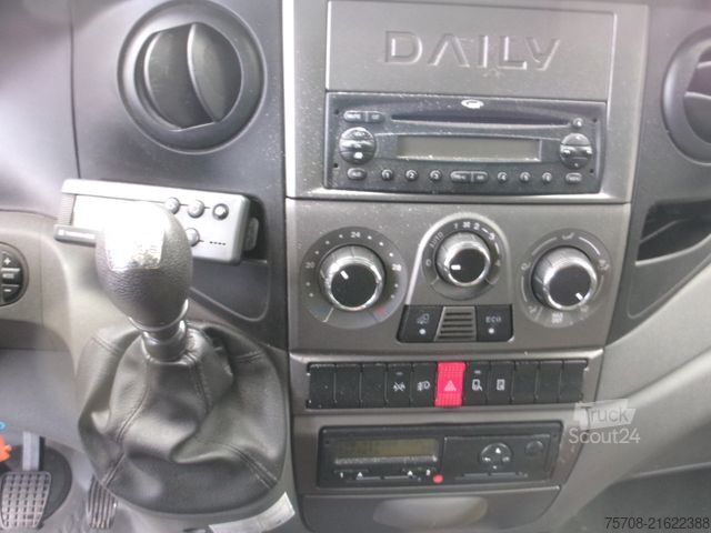 Koelwagen met geïsoleerde laadbak IVECO 70 C 17 Daily*Tiefkühl*2Verdampfer*LBW*Seitentür