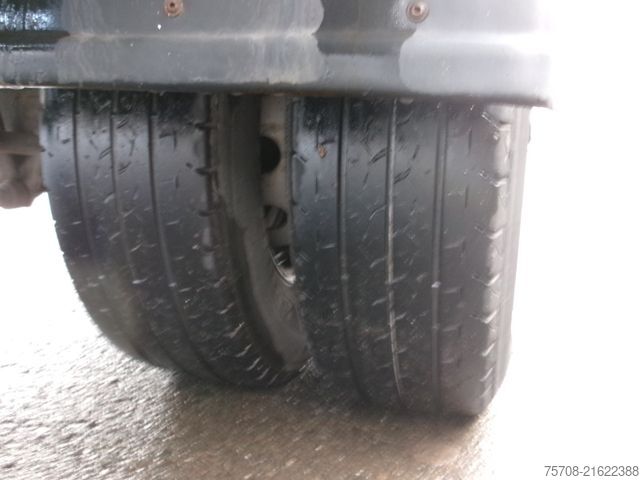 Koelwagen met geïsoleerde laadbak IVECO 70 C 17 Daily*Tiefkühl*2Verdampfer*LBW*Seitentür