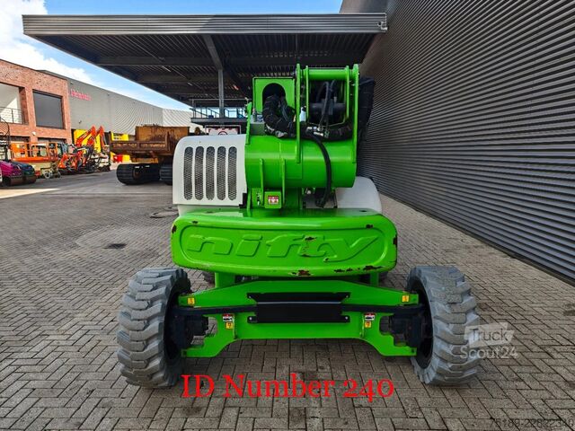 Teleskopiskā darba platforma Niftylift HR 21 Hybrid AWD