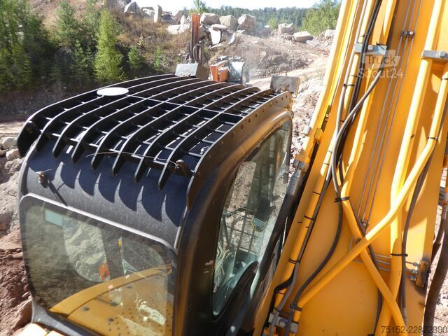 Kettenbagger mit MS 25 + Tieflöffel JCB JS 370 NLC  6 Zyl. ISUZU Mot.