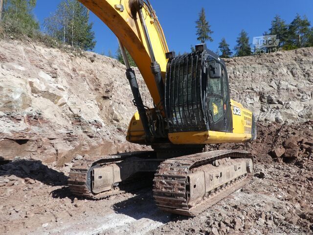 Kettenbagger mit MS 25 + Tieflöffel JCB JS 370 NLC  6 Zyl. ISUZU Mot.