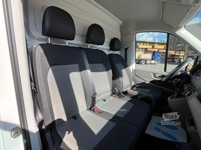 Transporter mit Koffer VOLKSWAGEN CRAFTER 2,0TDI AUTOMATIK XXL KOFFER KLIMA 1.HAND