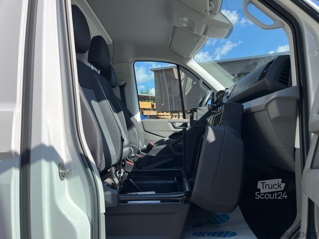 Transporter mit Koffer VOLKSWAGEN CRAFTER 2,0TDI AUTOMATIK XXL KOFFER KLIMA 1.HAND