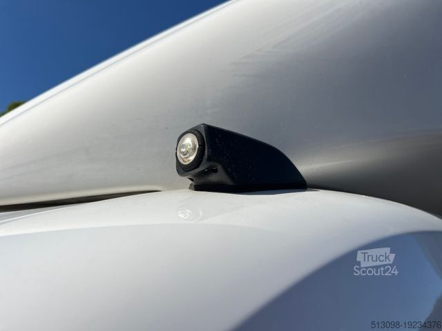 Transporter mit Koffer VOLKSWAGEN CRAFTER 2,0TDI AUTOMATIK XXL KOFFER KLIMA 1.HAND