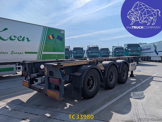 Транспорт на контейнери Vanhool 30. ADR