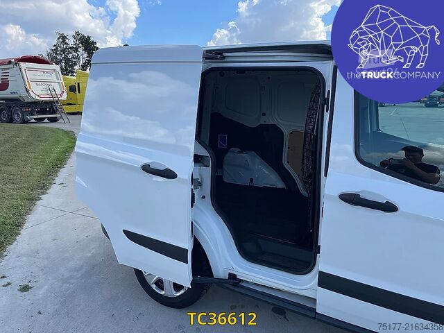 Fourgon tôlé Ford Transit COURIER 1.5 TDCI TREND
