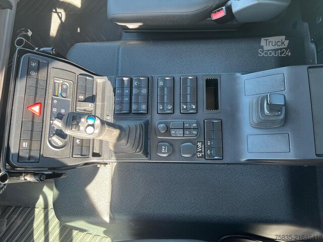 Unimog Mercedes-Benz Unimog U319