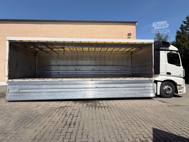 Dzērienu kravas automašīna MERCEDES-BENZ Actros 2551/Lift-Achse/Retarder/AHK/LBW