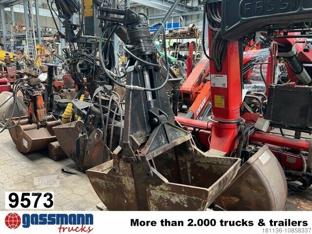 Kamyon üzerine monteli vinç ZL 300 Tiefbaugreifer