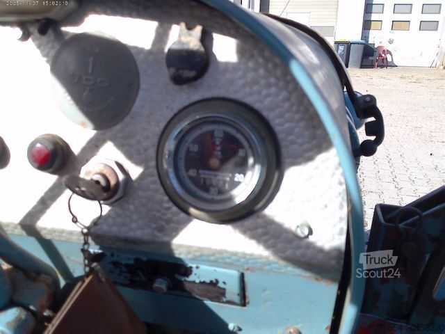 Tracteur EICHER EM 295