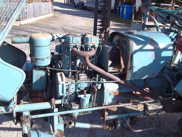 Tracteur EICHER EM 295