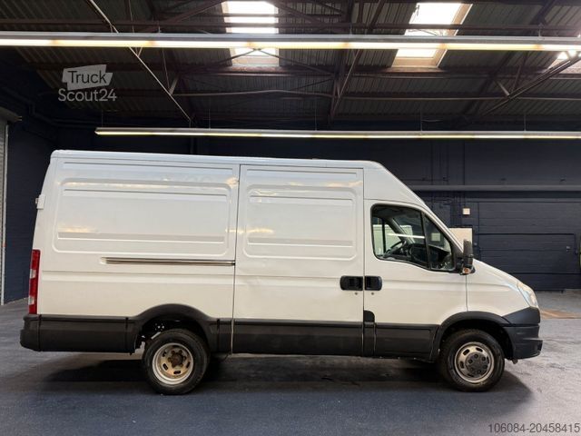 Kastenwagen hoch IVECO Daily 35C15 3,0 Liter Kasten L2 H2 AHK 3,5T