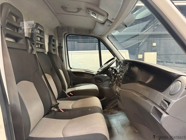 Kastenwagen hoch IVECO Daily 35C15 3,0 Liter Kasten L2 H2 AHK 3,5T