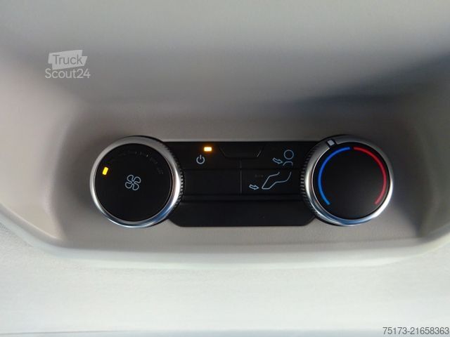 Minibusz FORD Transit Custom Trend 320 L2H1 4x4 Matrix Klima